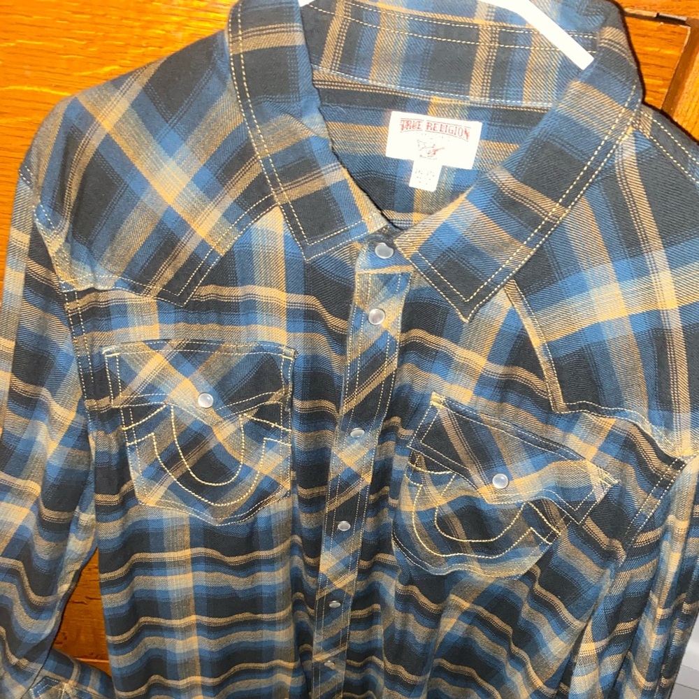 True Religion Men’s Shirt